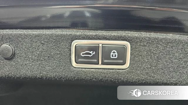 Hyundai Grandeur Hybrid (GN7) id 5052736 из Кореи 7