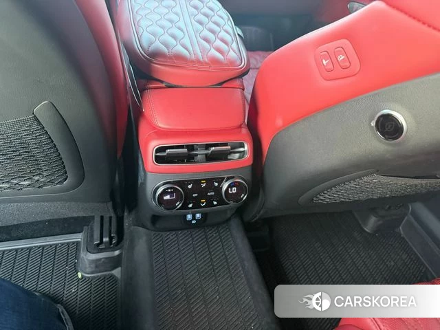 Genesis GV70 id 4941624 из Кореи 7