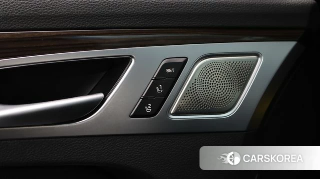 Genesis G80 id 5042117 из Кореи 7