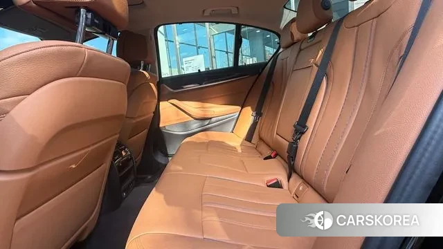 BMW 5 Series (G30) id 3669482 из Кореи 7