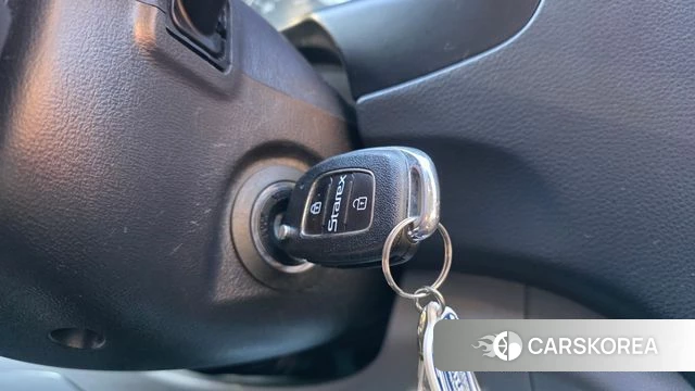 Hyundai The New Grand Starex id 4988559 из Кореи 7