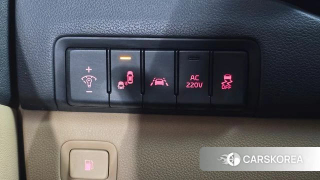 Kia The New Carnival id 4953060 из Кореи 7
