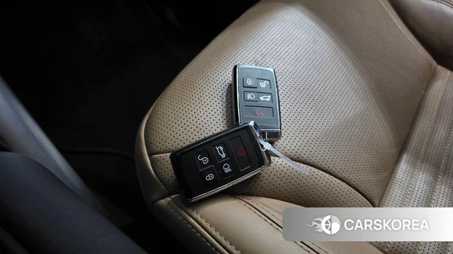 Land Rover Discovery 5 id 5012895 из Кореи 7