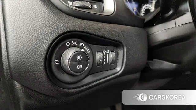 Jeep Renegade id 3641505 из Кореи 7