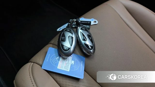 Hyundai Grandeur (GN7) id 4691513 из Кореи 7