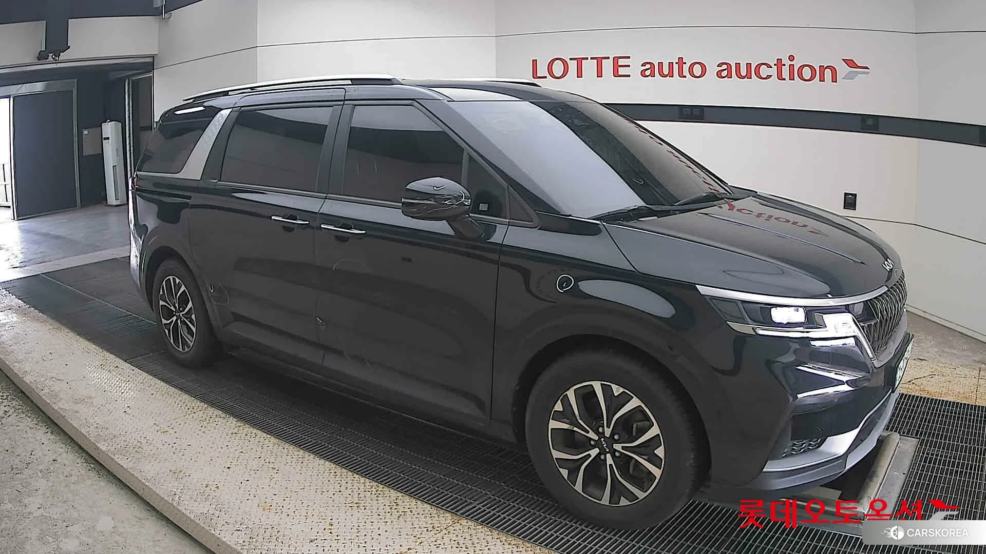 Kia Carnival id 4984675 из Кореи 7