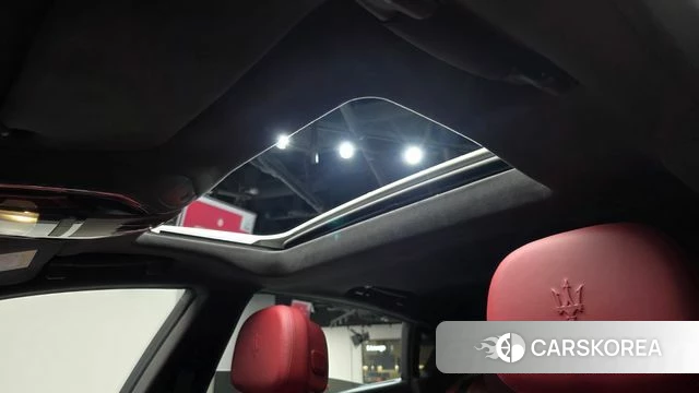Maserati Quattroporte id 5017282 из Кореи 7