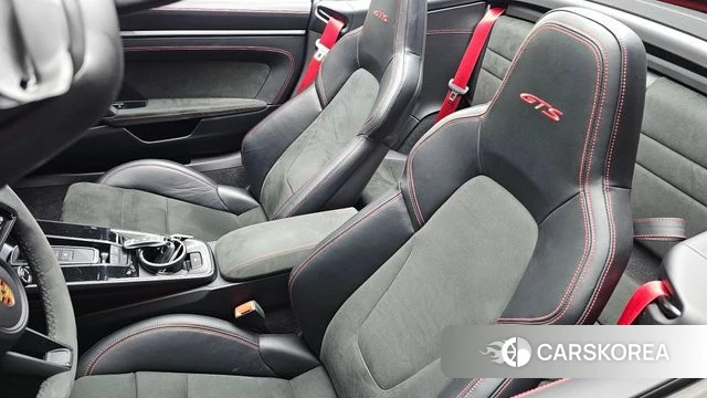 Porsche 911(992) id 4763232 из Кореи 7