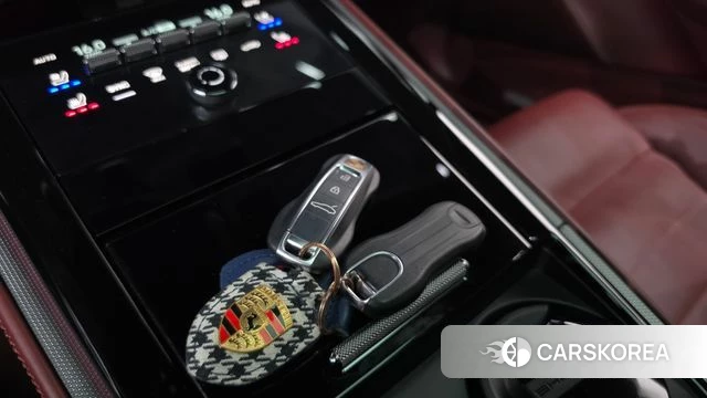 Porsche Panamera (976) id 4990689 из Кореи 7