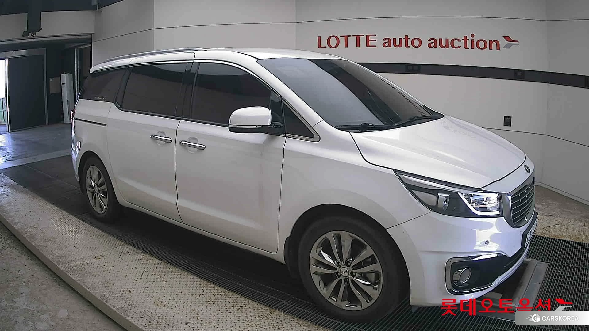 Kia Carnival id 4989989 из Кореи 7