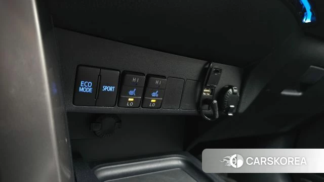 Toyota RAV4 id 4998820 из Кореи 7