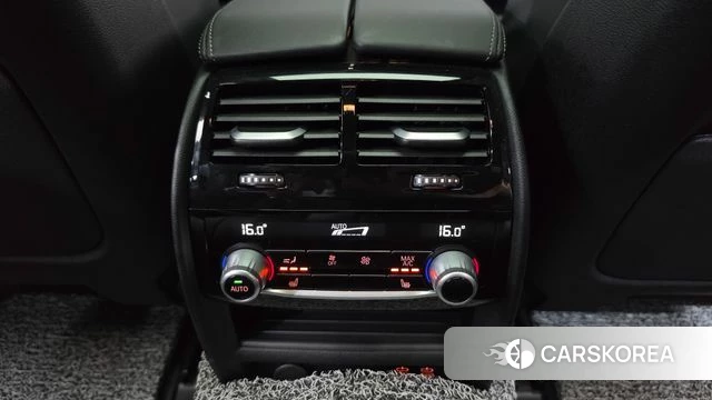 BMW 5 Series (G30) id 4976247 из Кореи 7