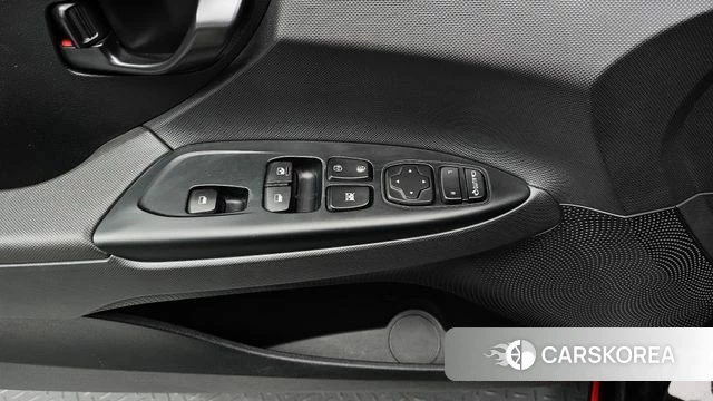 Hyundai Veloster (JS) id 4998737 из Кореи 7