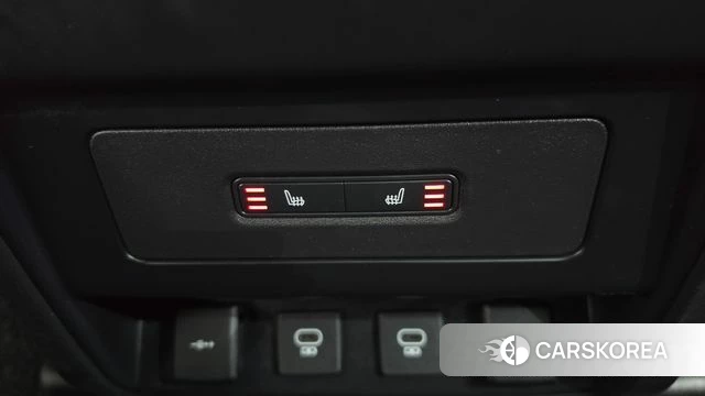 Land Rover Defender (L663) id 5047531 из Кореи 7