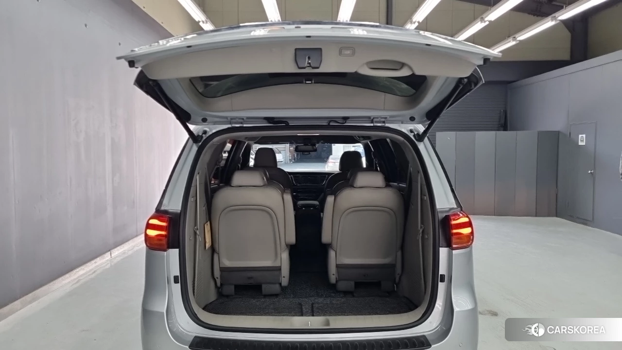 Kia The New Carnival id 4987905 из Кореи 7