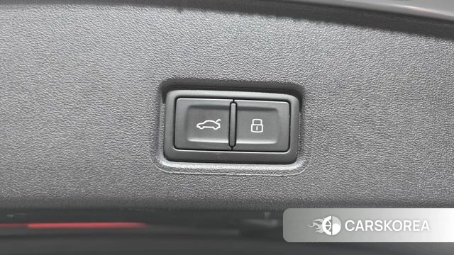 Audi Q4 e-Tron (F4) id 4928775 из Кореи 7