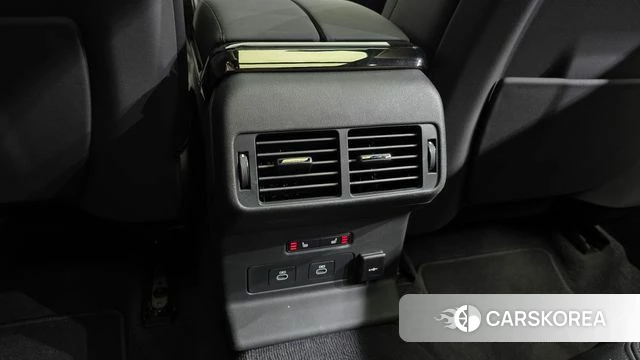 Land Rover Range Rover Velar id 4897736 из Кореи 7