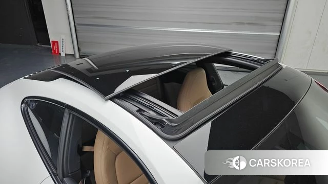 Porsche 911(992) id 4982467 из Кореи 7