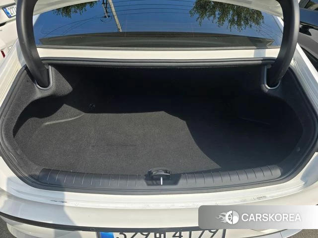Hyundai Grandeur (GN7) id 5000624 из Кореи 7