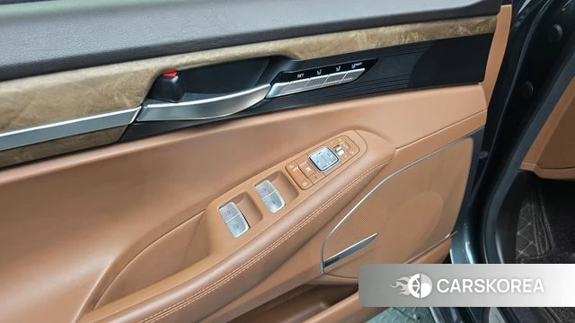 Genesis G90 id 5023763 из Кореи 7