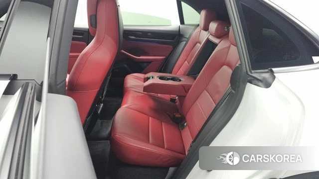 Porsche Makan EV id 4279892 из Кореи 7