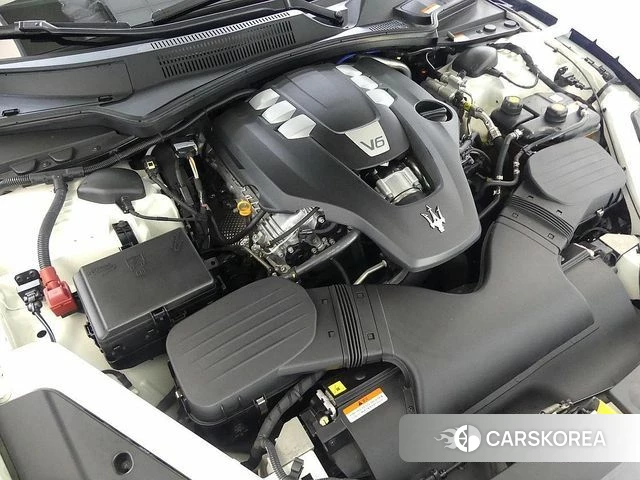 Maserati Quattroporte id 5013536 из Кореи 7