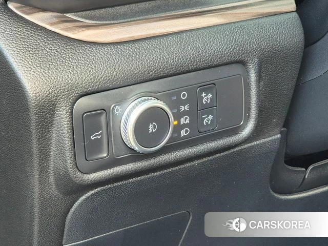 Ford Explorer 6th Generation id 5034755 из Кореи 7