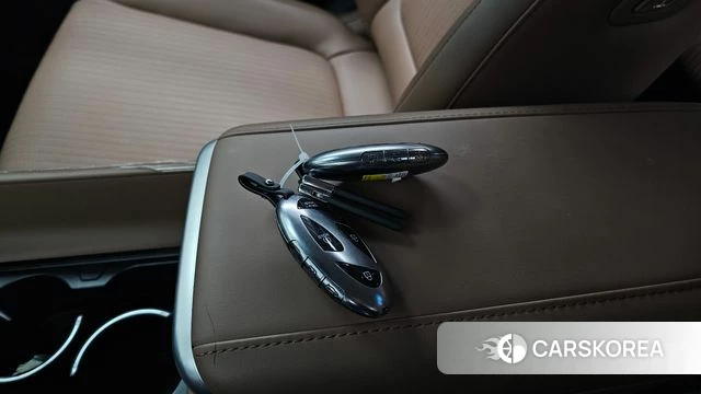 Hyundai Grandeur Hybrid (GN7) id 5046157 из Кореи 7
