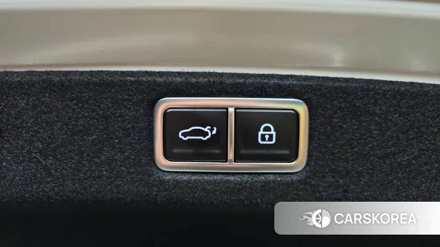 Hyundai Grandeur Hybrid (GN7) id 5011106 из Кореи 7