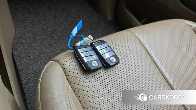 Kia All New Carnival id 5024179 из Кореи 7