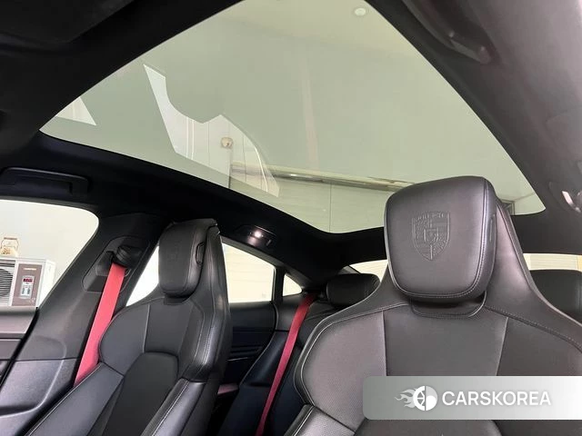 Porsche Taycan id 4746139 из Кореи 7