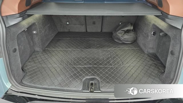 BMW XM (G09) id 4957932 из Кореи 7