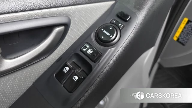 Hyundai The New Grand Starex id 4672795 из Кореи 7