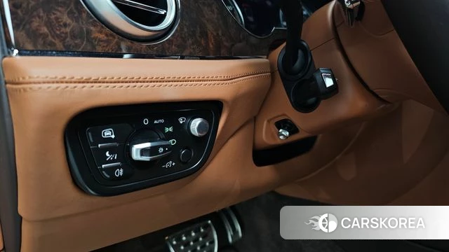 Bentley Bentayga id 4937611 из Кореи 7