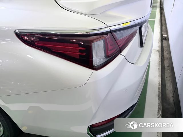 Lexus ES300h 7th generation id 4948843 из Кореи 7