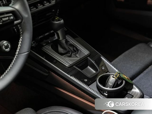 Porsche 911(992) id 4762032 из Кореи 7