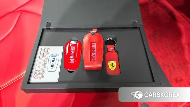 Ferrari F8 Tributo id 5027977 из Кореи 7