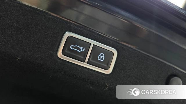 Hyundai Grandeur Hybrid (GN7) id 4974900 из Кореи 7
