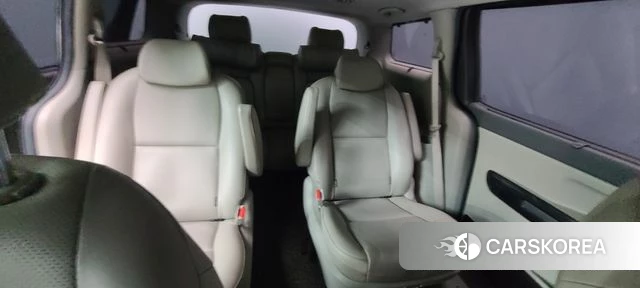 Kia All New Carnival id 4978369 из Кореи 7