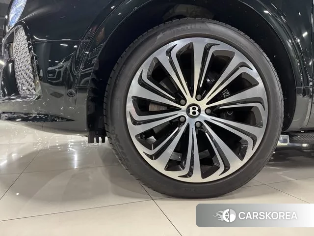Bentley Bentayga id 3776096 из Кореи 7