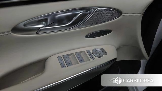 Genesis GV70 id 4981377 из Кореи 7