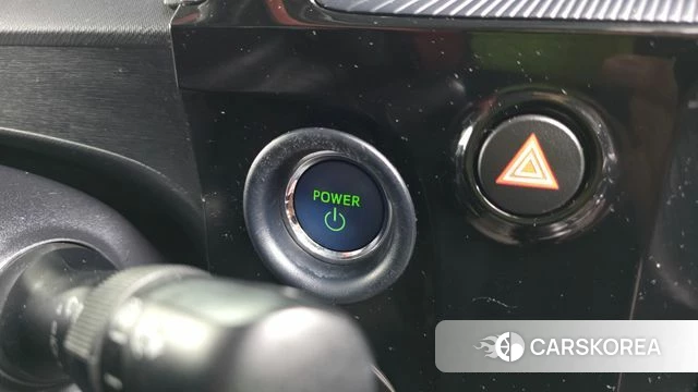 Toyota Prius C id 4907638 из Кореи 7
