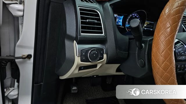 Ford Explorer id 4967723 из Кореи 7