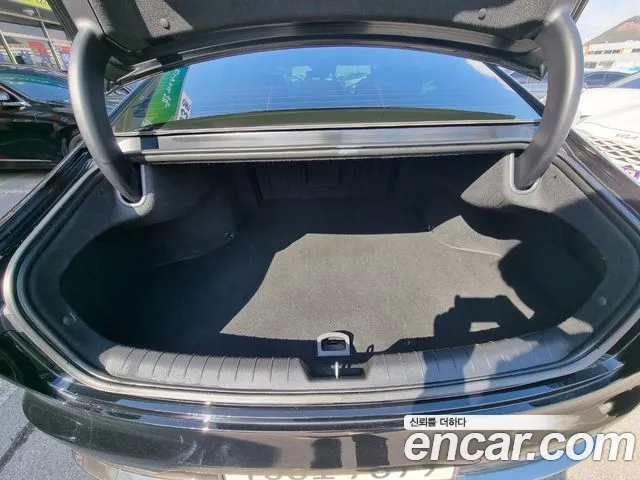 Hyundai Grandeur (GN7) id 2438909 из Кореи 7