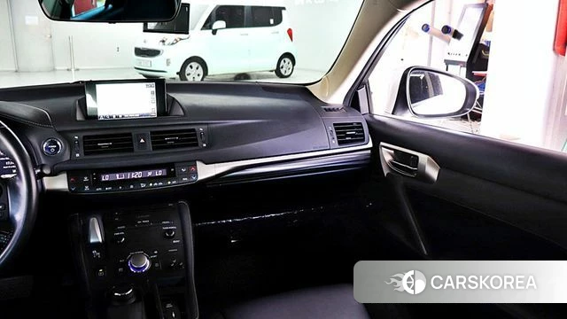 Lexus CT200h id 5028668 из Кореи 7