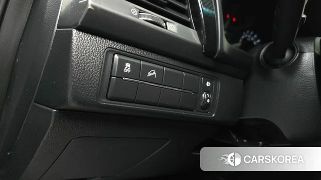 Ssangyong The New Rexton Sports Cannes id 5022704 из Кореи 7