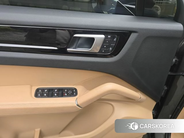 Porsche Cayenne (PO536) id 5017443 из Кореи 7
