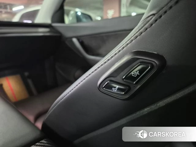 Tesla Model Y id 4996978 из Кореи 7