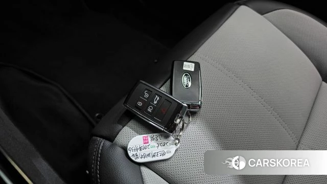 Land Rover Range Rover Velar id 4916265 из Кореи 7