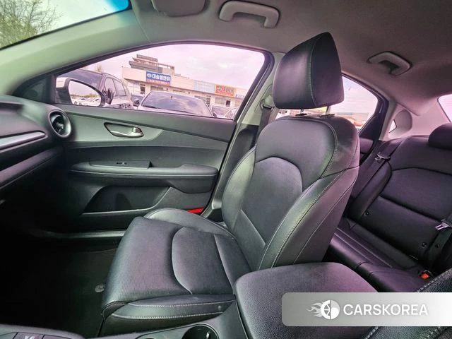Kia Come New K3 id 3936194 из Кореи 8